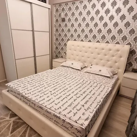 Ola's Mamaia Nord Apartment